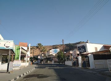 cyprus/kokkinochoria-red-soil-villages/bar/the-only-bar-in-oroklini