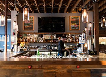 illinois/evanston/bar/peckish-pig