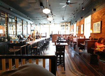 florida/ocala-national-forest/bar/harry-s-seafood-bar-grille