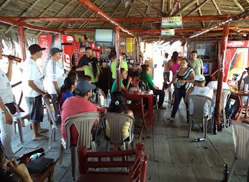 guatemala/puerto-barrios/bar/gallo-mojado