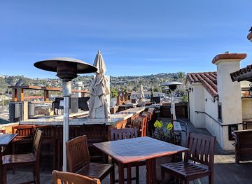 california/laguna-beach/bar/rooftop-lounge