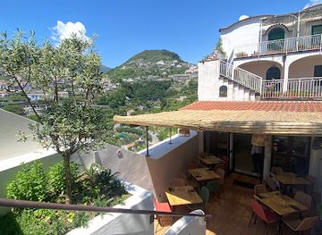 italy/ravello/bar/da-nonno-alfonso-ravello-pizza-class