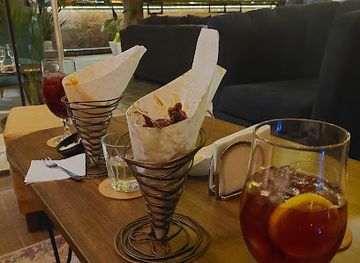 bolivia/cochabamba/bar/los-vecinos-de-patino