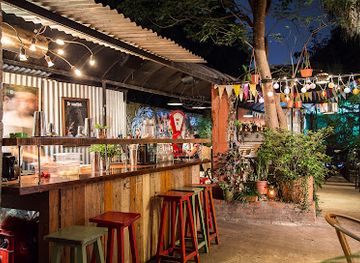 paraguay/lower-chaco/bar/nanas-suena-bien