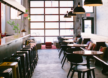 new-york/long-island/bar/the-local-bar-cafe