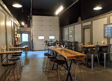 canada/fraser-valley/bar/lunn-s-mill-beer-company