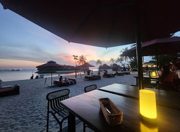 singapore/sentosa/siloso-beach/bar/rumours-beach-club