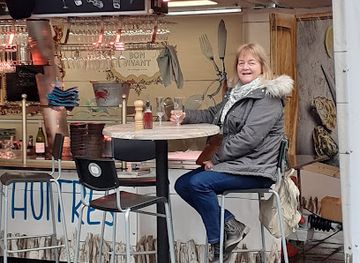 belgium/ghent/kouter/bar/oyster-bar