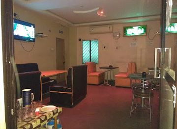 india/hyderabad/charminar/bar/y5-restaurant-bar