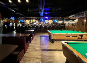 massachusetts/gloucester/bar/j-d-myers-best-friends