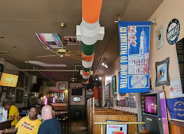 Boru's Bar & Grill
