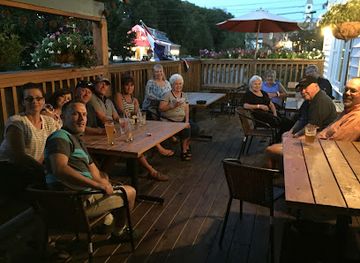 vermont/molly-stark-state-park/bar/wilmington-village-pub