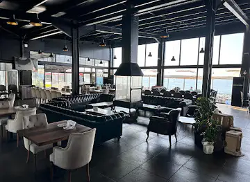 Arakale Restaurant & Cafe