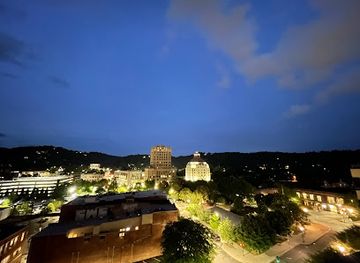 north-carolina/blue-ridge-mountains/bar/capella-on-9