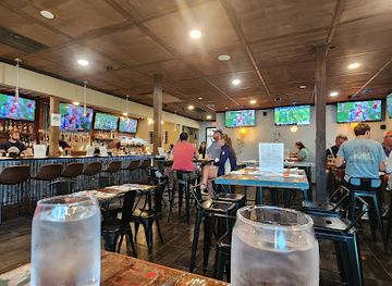 alabama/tuskegee-national-forest/bar/tavern-on-the-traxs