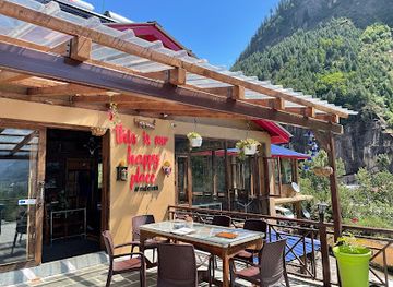india/manali/solang-valley/bar/ride-inn-cafe-bar-resort