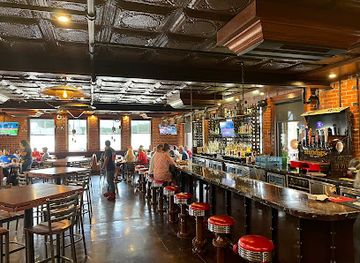 Shindigs Bar & Grill
