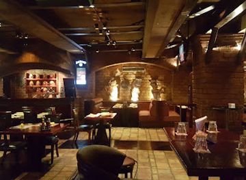 indonesia/central-papua/bar/b-a-t-s-bar-and-restaurant