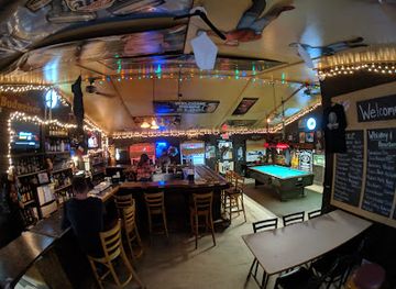 new-jersey/high-point-state-park/bar/tom-s-tavern