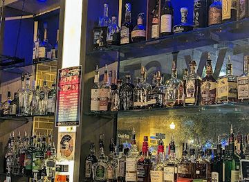 virginia/virginia-beach/bar/twist-martini-associates