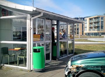 iceland/hafnarfjordur/bar/pylsubarinn