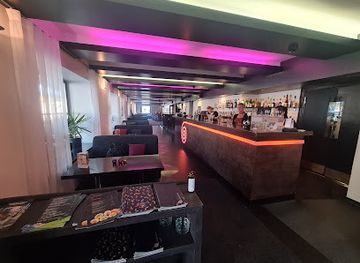 estonia/panga-cliff/bar/chameleon-lounge