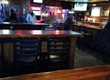oregon/washington-county/bar/andrew-s-waterhole-sports-bar-grill