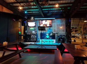 indonesia/riau-islands/bar/roasteree-cafe