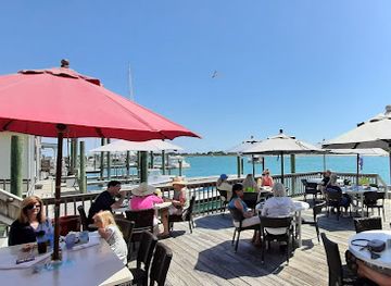 north-carolina/crystal-coast/bar/front-street-grill