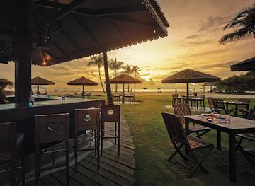 malaysia/sabah/bar/sampan-bar-at-shangri-la-rasa-ria-kota-kinabalu