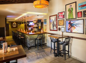 jordan/salt/bar/houston-s-restaurant-and-pub