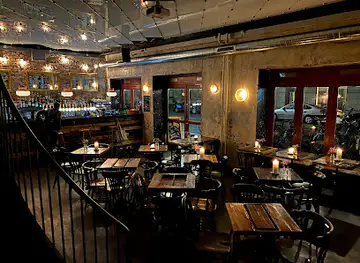 Léanowski Bar