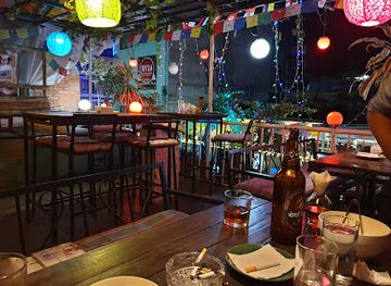 nepal/kathmandu/bar/fat-monk-s-bar