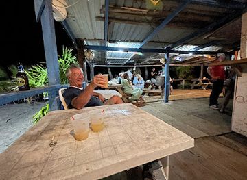 saint-kitts-and-nevis/saint-john-capisterre-parish/bar/discovery-beach-bar-reef-grill