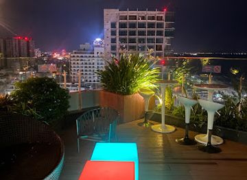 vietnam/vung-tau/back-beach/bar/on-the-top-bar-ibis-styles-vung-tau