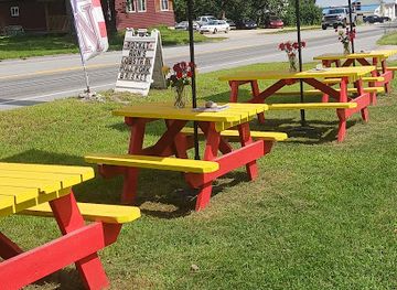 maine/oxford-county/bar/rocket-ron-s-american-grill
