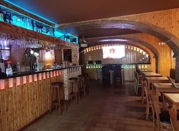 portugal/lisbon/bar/estrela-do-bairro