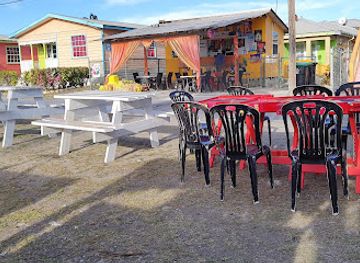 barbados/saint-philip/bar/de-big-rock-variety-bar