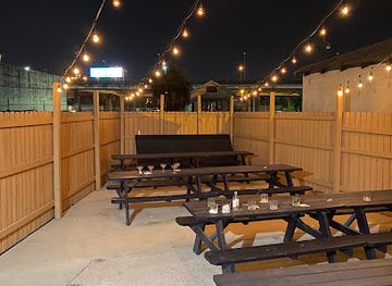 louisiana/lake-pontchartrain/bar/blue-ruin-speakeasy