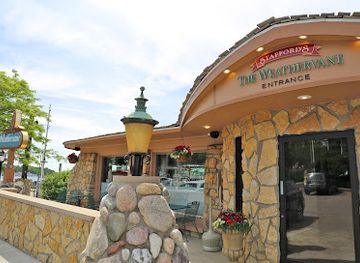 michigan/charlevoix/bar/stafford-s-weathervane-restaurant