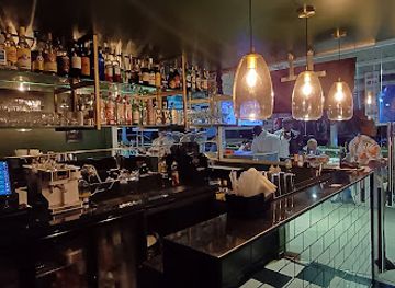 angola/bie-plateau/bar/drink-shop-barworld