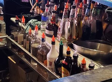 canada/niagara-peninsula/bar/blue-lagoon