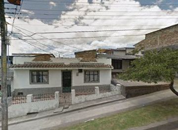 colombia/popayan/bar/republic-beers-drinks-friends