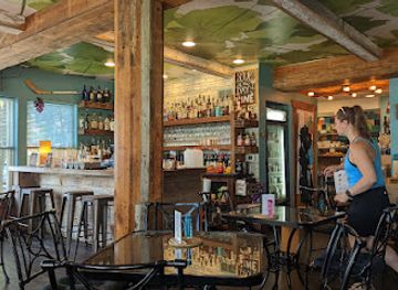 wisconsin/lake-geneva/bar/barrique-bistro-wine-bar