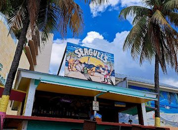 the-bahamas/nassau-and-paradise-island/bar/seagulls-beach-bar