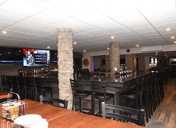 canada/ottawa-valley/bar/high-fives-sports-pub