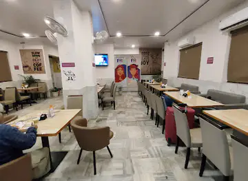 Fresh Rooms LUXURY Travellers's Lounge