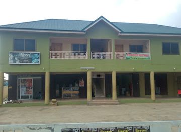 ghana/kwahu/bar/street-corner-pub-tilapia-joint