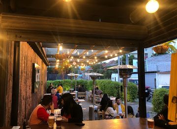 ecuador/sierra/bar/lacraft-beer-garden