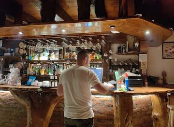 Lounge bar Cudna suma